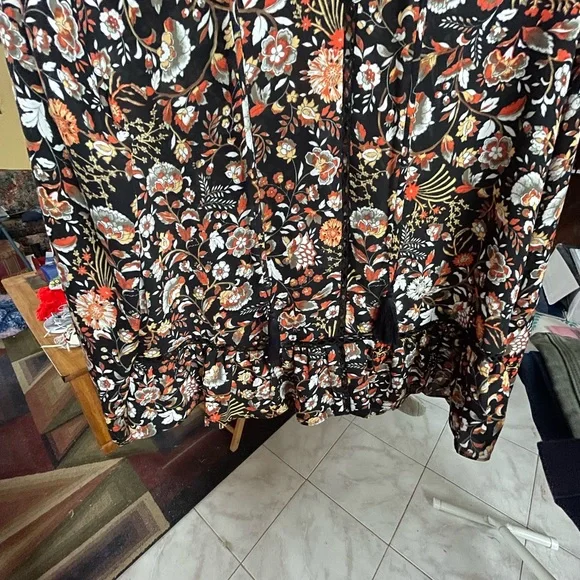 Pull over blouse - Picture 8 of 12